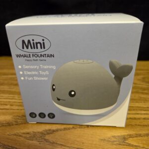 Mini Whale Fountain Bath Toy